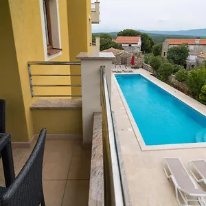 apartments-salatic.primorje-gorskikotar.com/