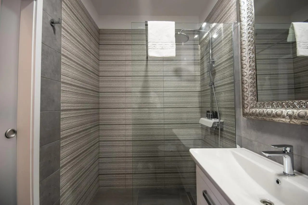 Center Luxury Rooms 2 スプリト